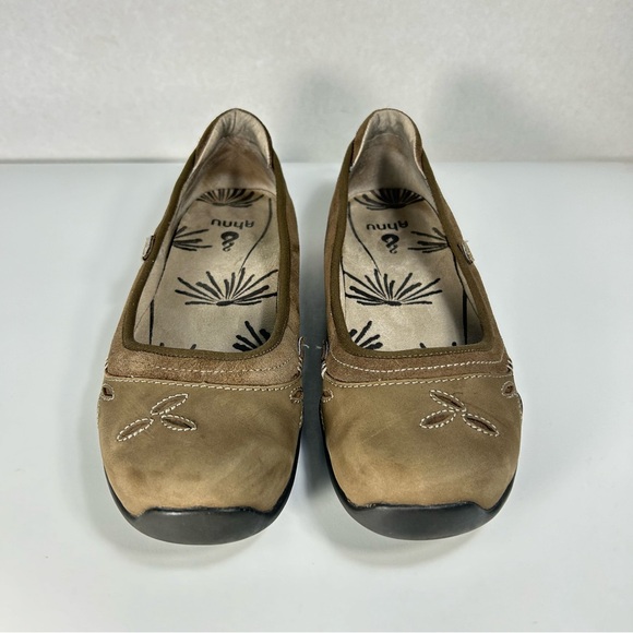 Ahnu Gracie Slip On Leather Tan Ballet Flats Shoes F8013K; Women 7.5 Please Read - Picture 9 of 15